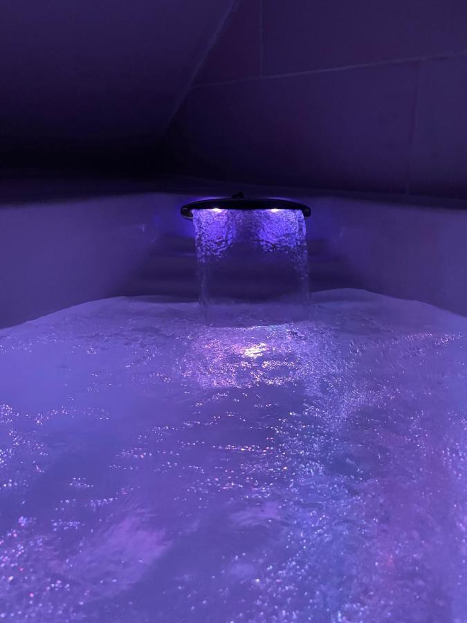 Le Nid D'Amour 2Pers / Wifi / Sauna Houssen Exterior photo